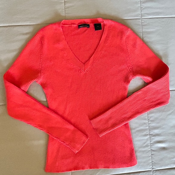 Moda International by Victoria Secret Ribbed Fitted Sweaters Orange |Cream Small - Picture 2 of 8